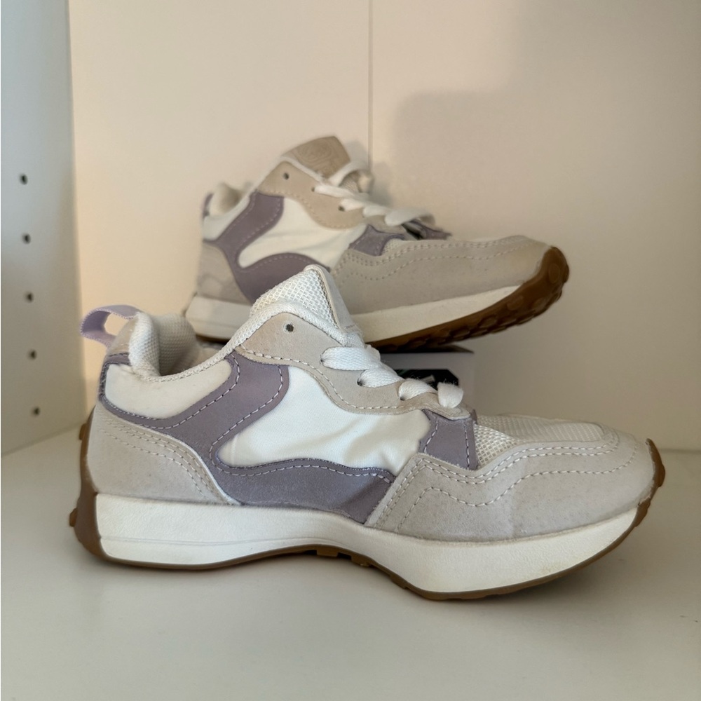 Echo White and Purple Sneakers